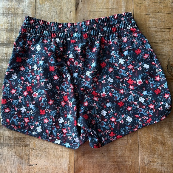 NWOT Columbia girls shorts size S(7/8) - Picture 4 of 7